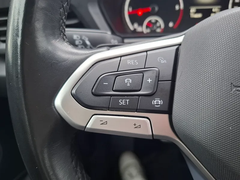 volkswagen caddy 2.0 tdi*klima*park.kamera*automatik - slika 15