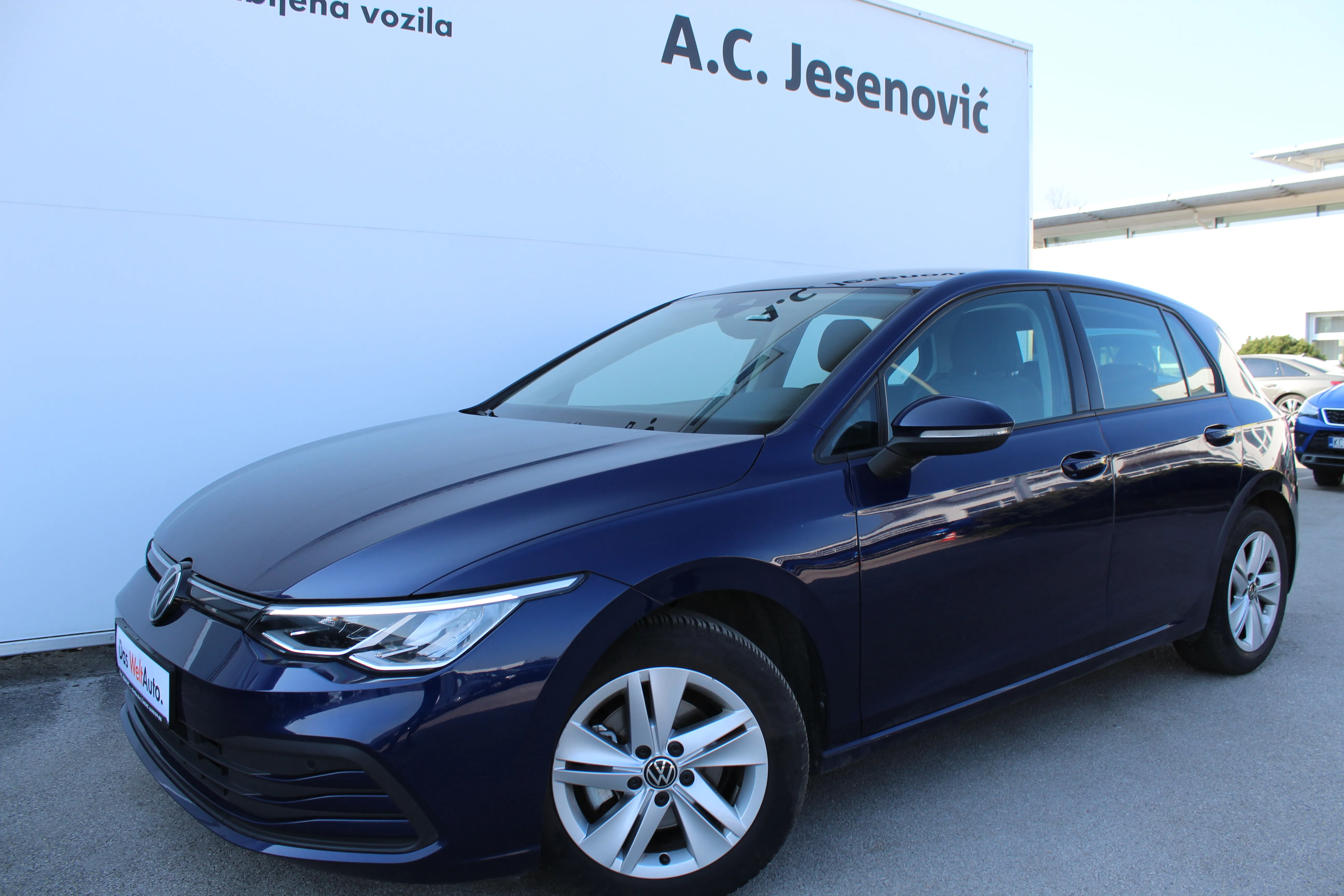 13119 volkswagen golf 1.0 tsi life - slika 7