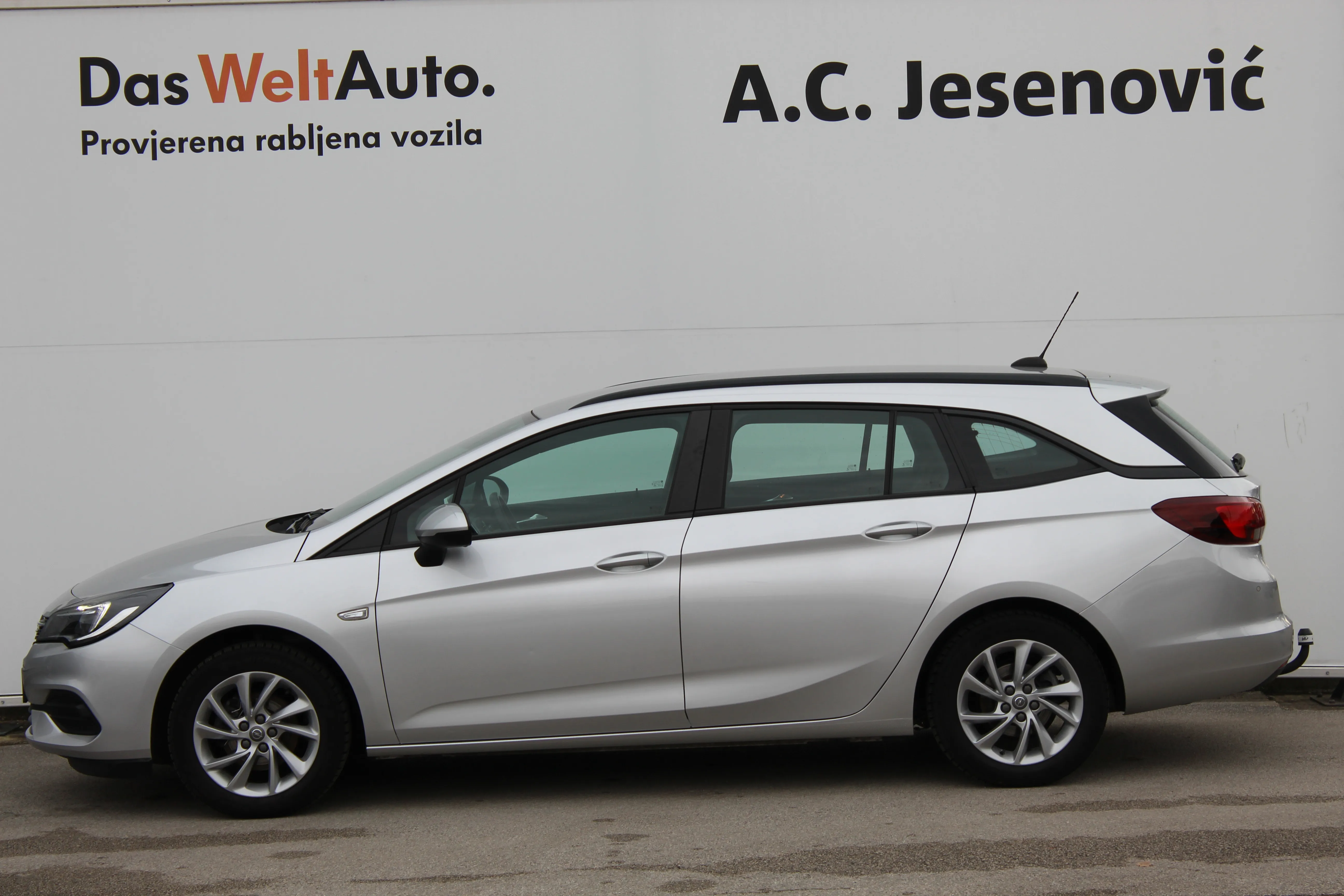 13087 opel astra sports tourer 1,2 turbo astra - slika 6