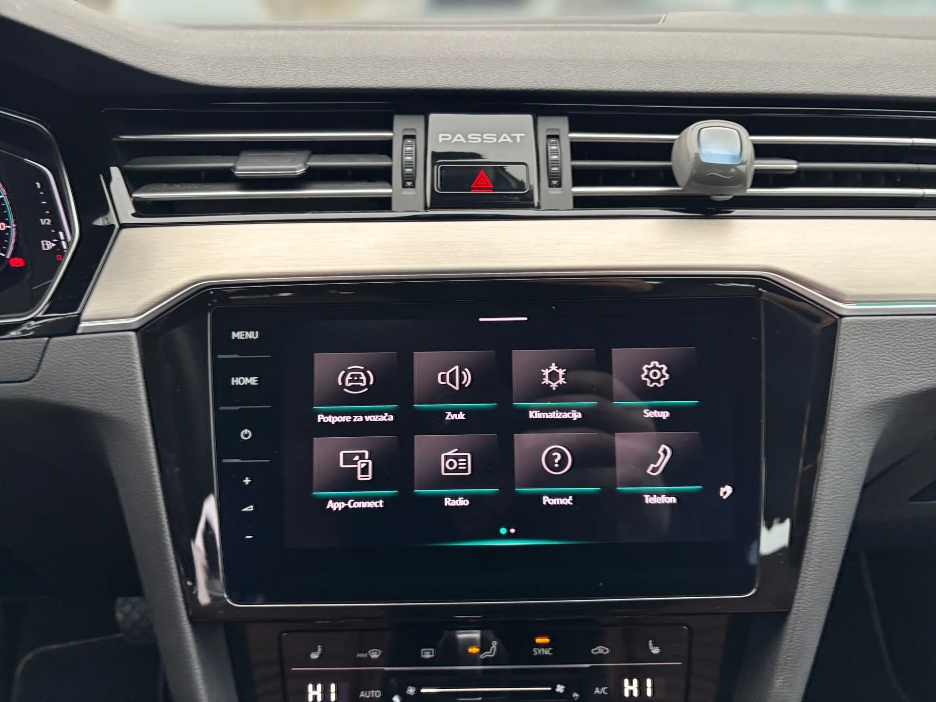 vw passat 2,0 tdi dsg top oprema - slika 9