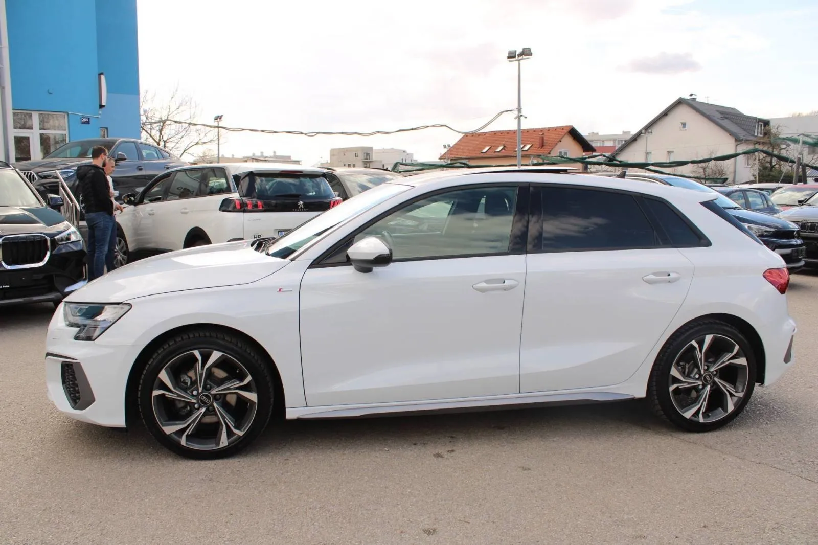 audi a3 35 tfsi s-tronic s-line *panorama, led, navigacija* - slika 8