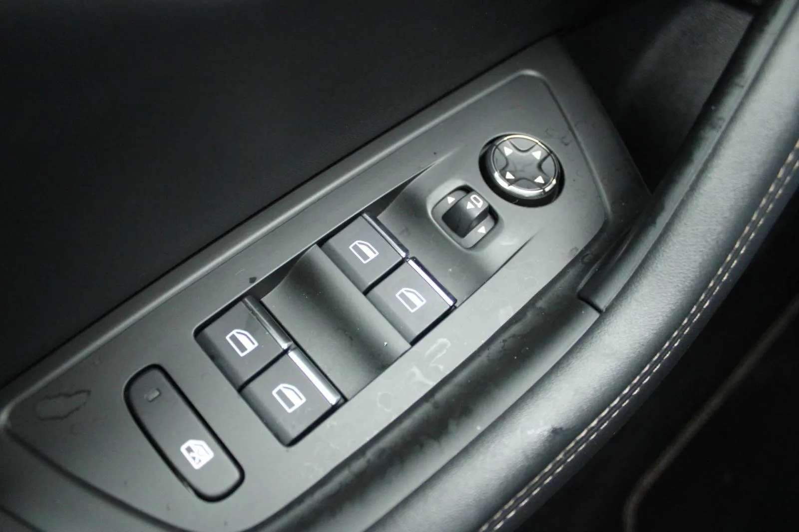 peugeot 508 1.2 puretech gt automatik *led, navigacija, kamera* - slika 17