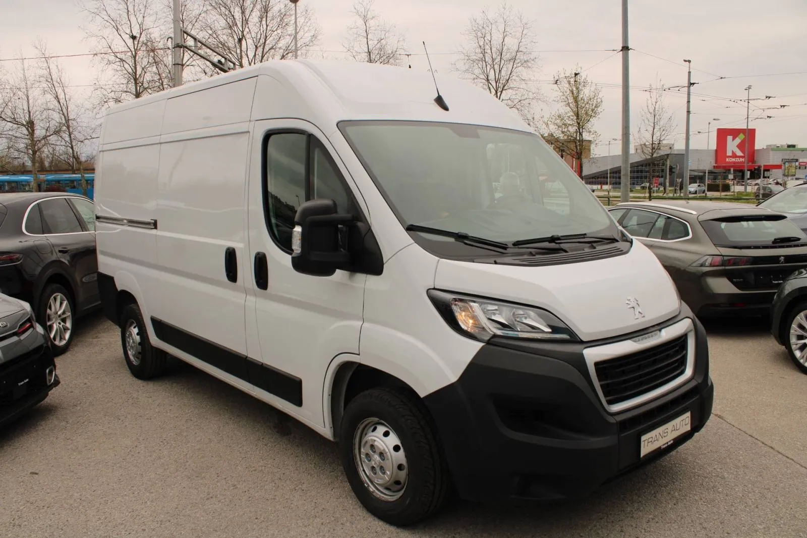 peugeot boxer 2.2 hdi l2h2 *navigacija*, 2024 god. - slika 3