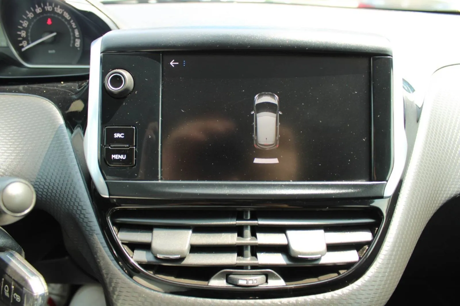 peugeot 208 1.5 hdi allure *navigacija* - slika 17