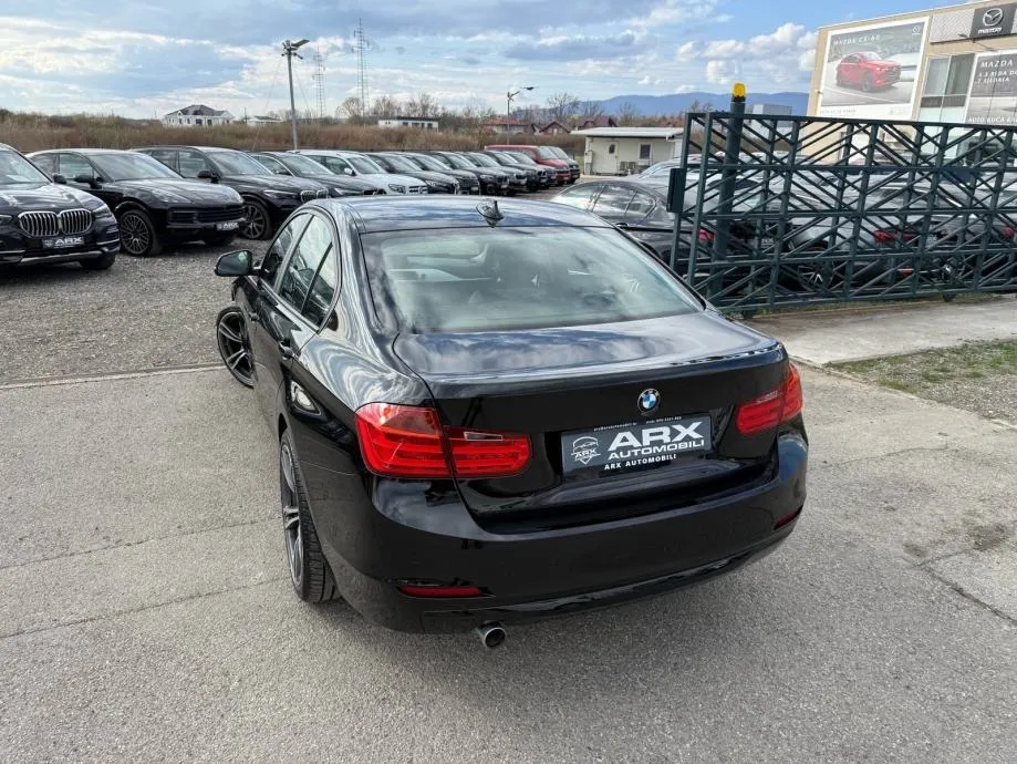 bmw 318d automatik °navigacija°koža°keyless°grijanje sj.°reg:11/2026° - slika 10