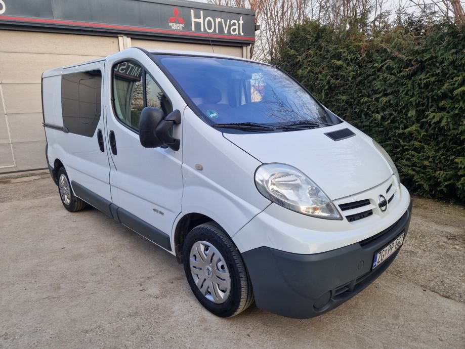 opel vivaro 2,0 2,7 t pocinčan kuka klima pdv kartice 36 mj - slika 1