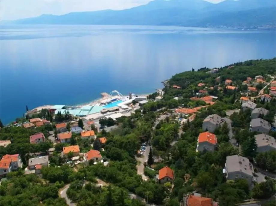 rijeka, kantrida, građ. zemljite 1340 m2, pogled na more!! - slika 2