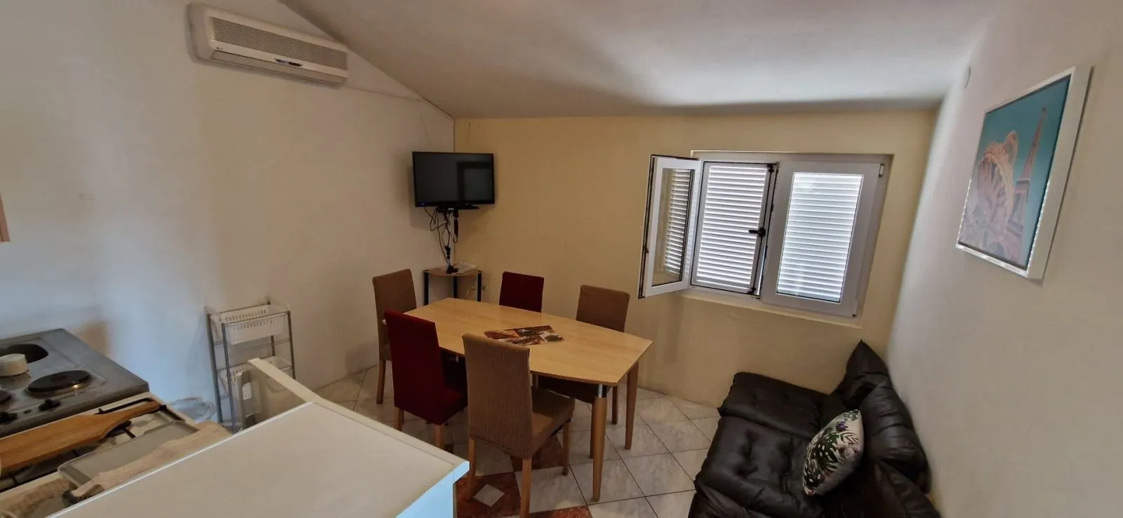 nin, kuća sa 6 stambenih jedinica(396m2), prostrano! - slika 8