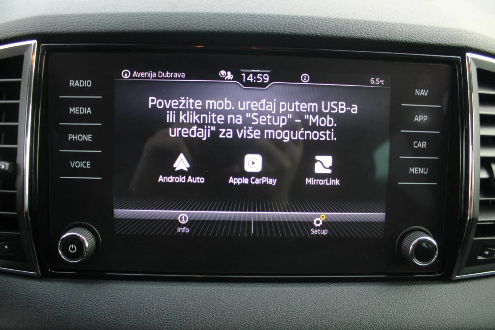 škoda karoq 2.0 tdi dsg *navigacija* - slika 19