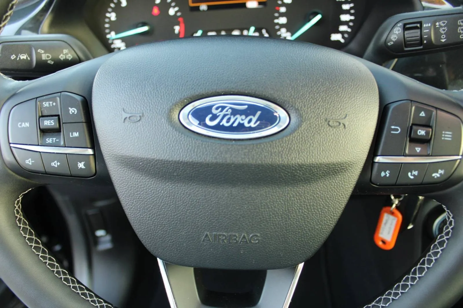 ford puma 1.0 ecoboost automatik titanium - slika 13