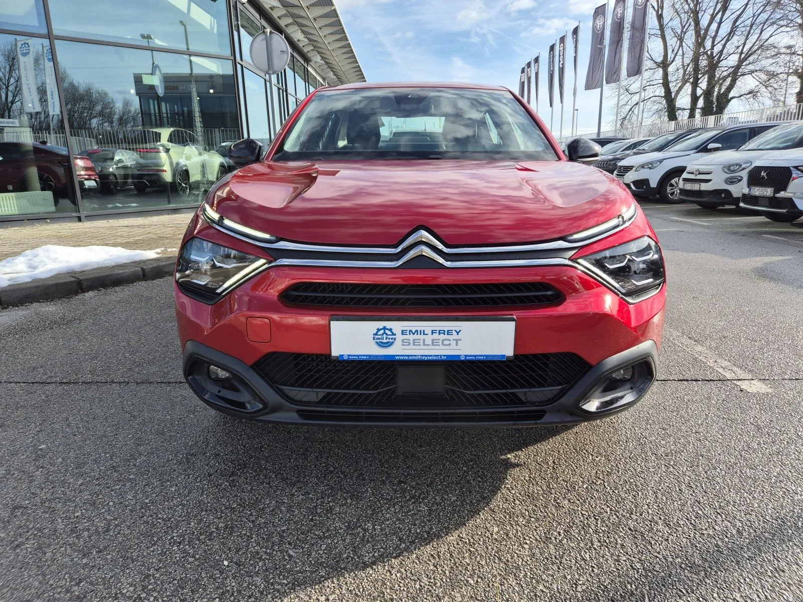 citroën c4 x plus hybrid 136 ks - slika 2