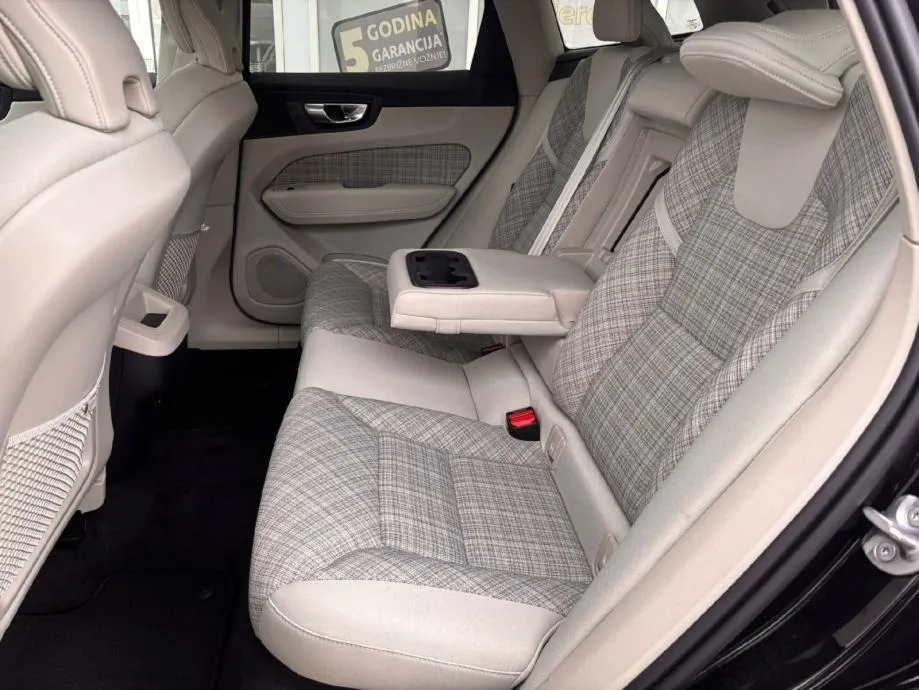 volvo xc60 2.0 b4 awd 145kw - 1 godina garancije! - slika 17