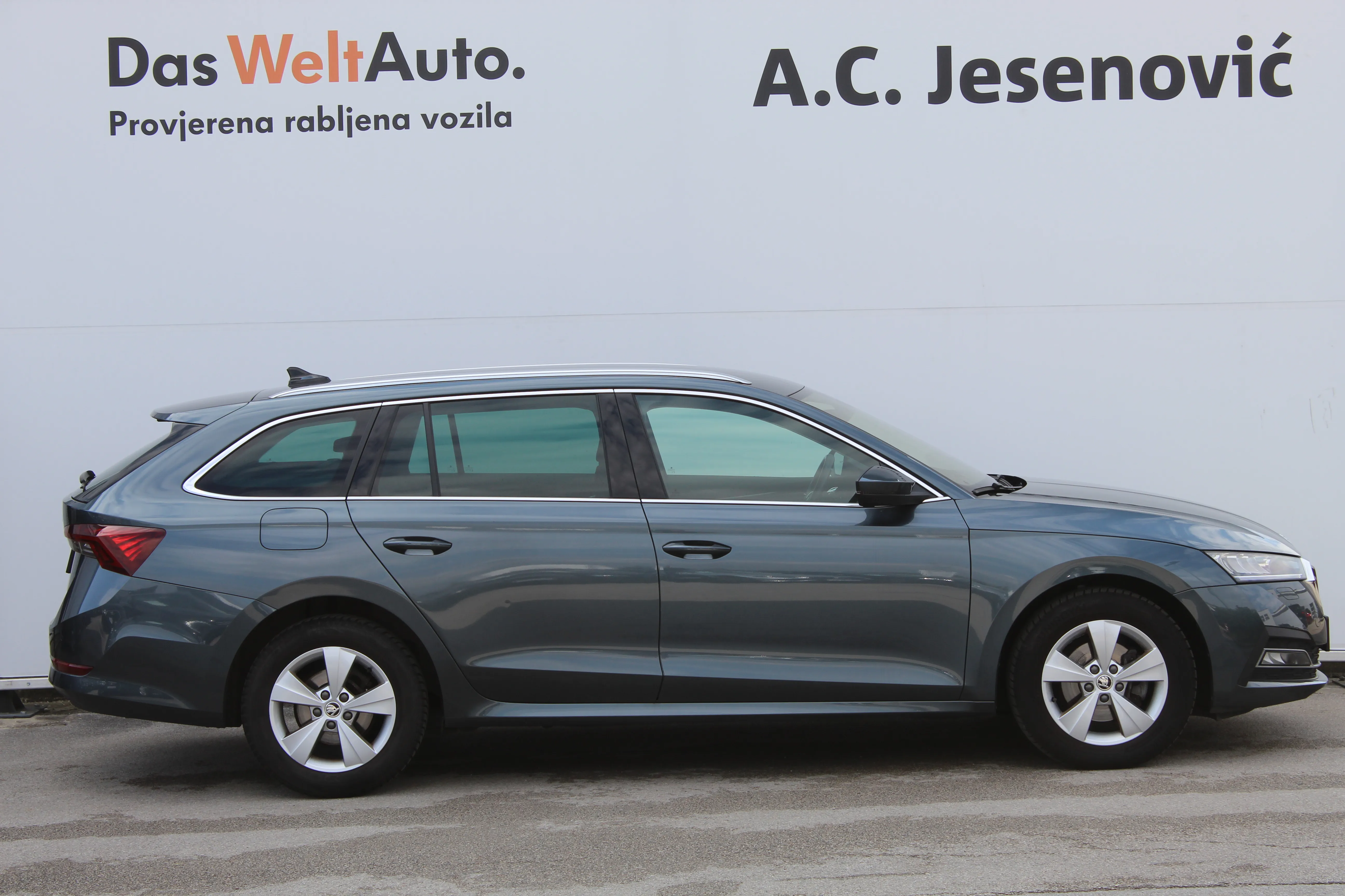 13143 škoda octavia combi ambition 2.0 tdi - slika 4