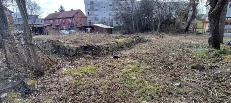 Karlovac, Banija, građevinsko zemljište, 691 m2