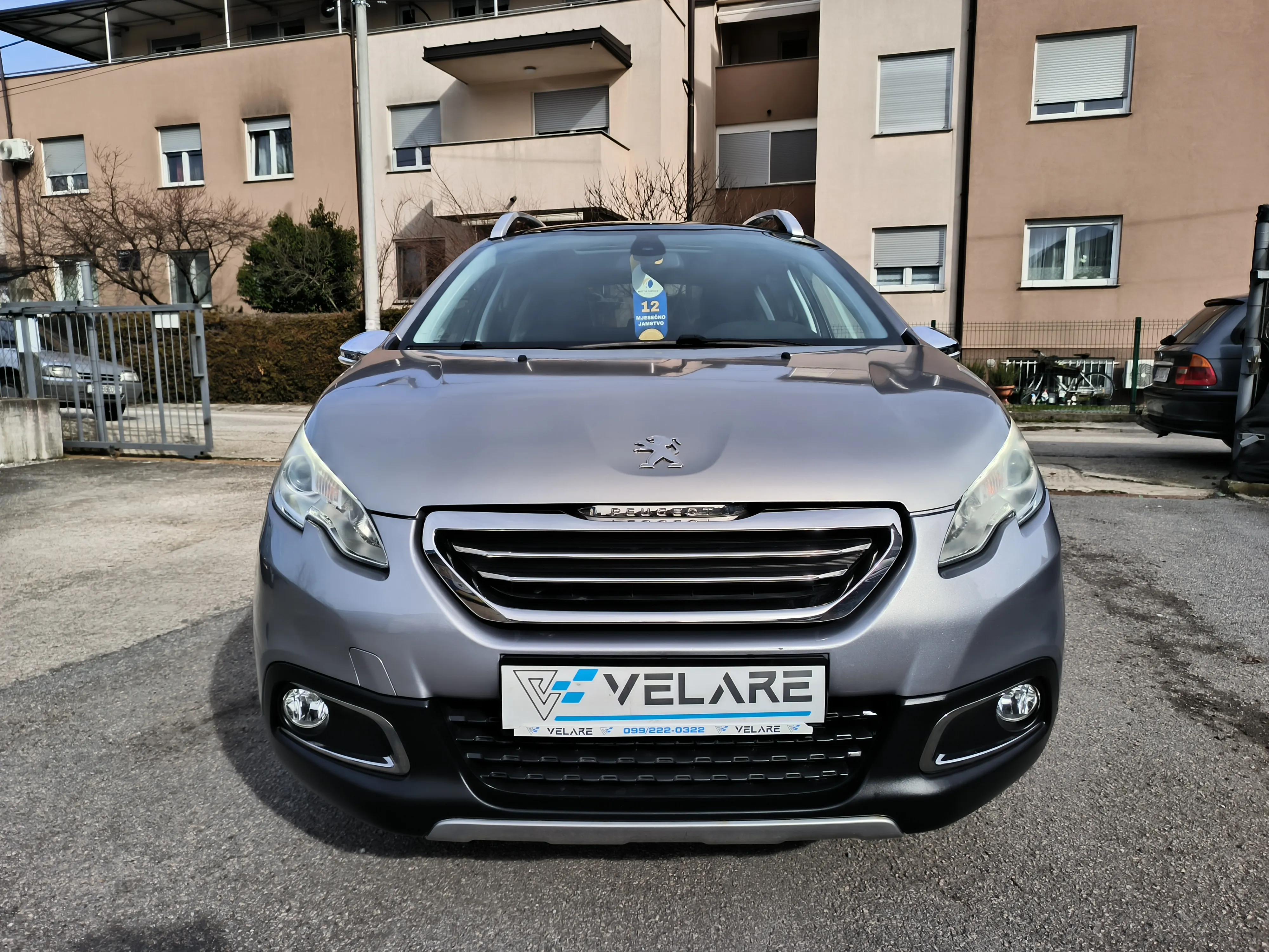 peugeot 2008 1,6 e-hdi style, v. servis, servisna, jamstvo, reg. 1 god - slika 2