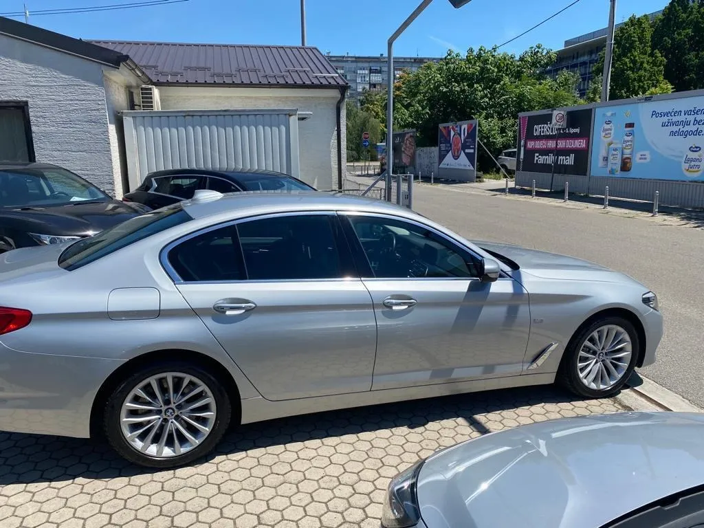bmw serija 5 530d luxury line, ambient, pdc, 4x garancija!! - slika 3