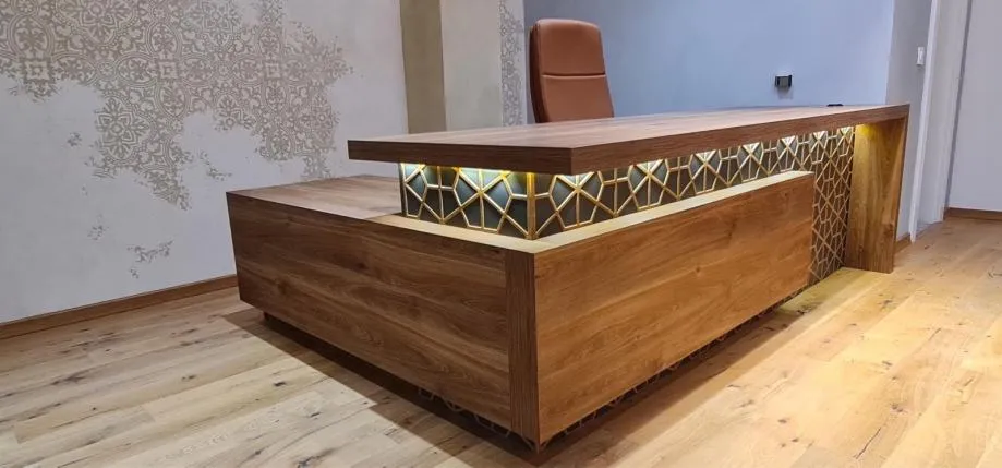 radni stol recepcija - slika 5