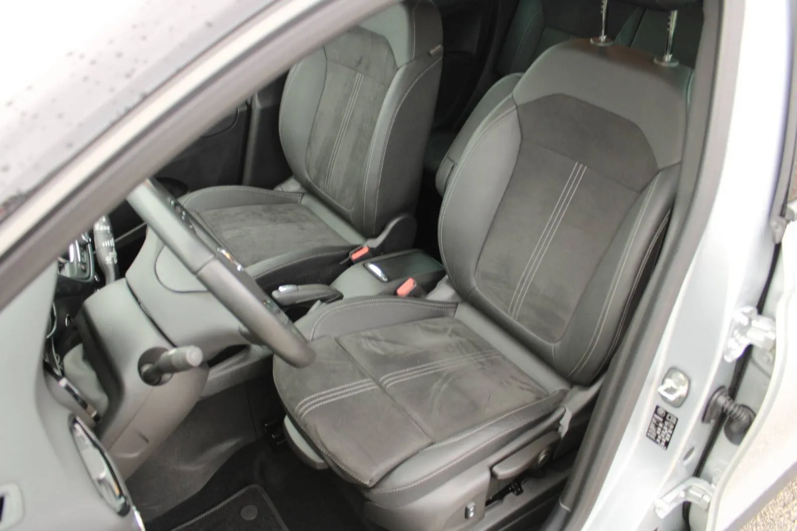 opel crossland 1.2 turbo ultimate *led, navigacija, kamera* - slika 10