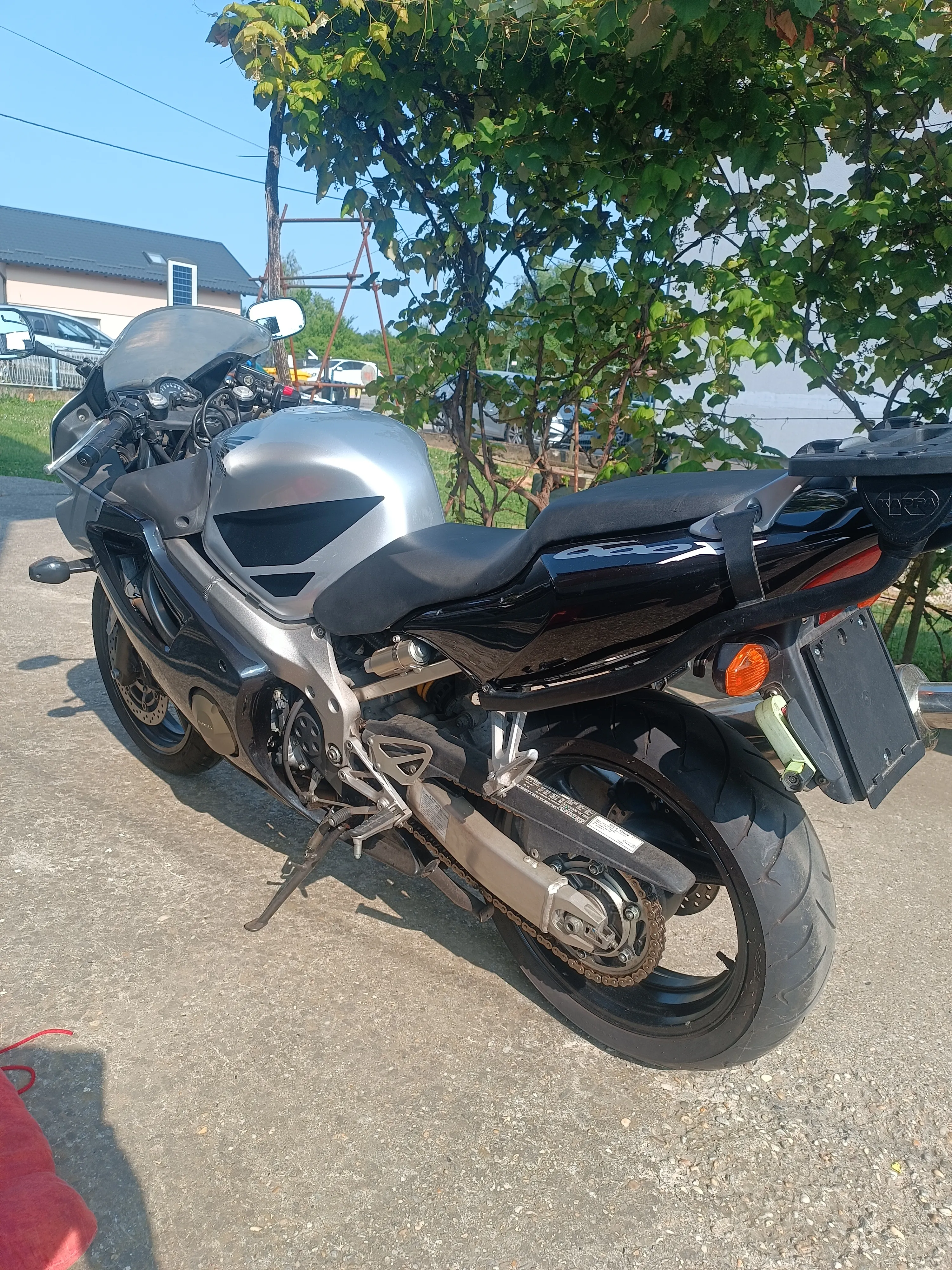 honda cbr 600f, 2006.g., 1 vlasnik, 4299eu. zg - slika 3