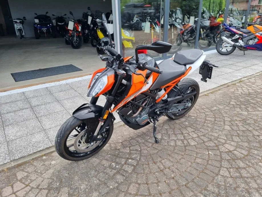 ktm duke 125 abs, a1 kategorija, s garancijom, 2019 god. - slika 9