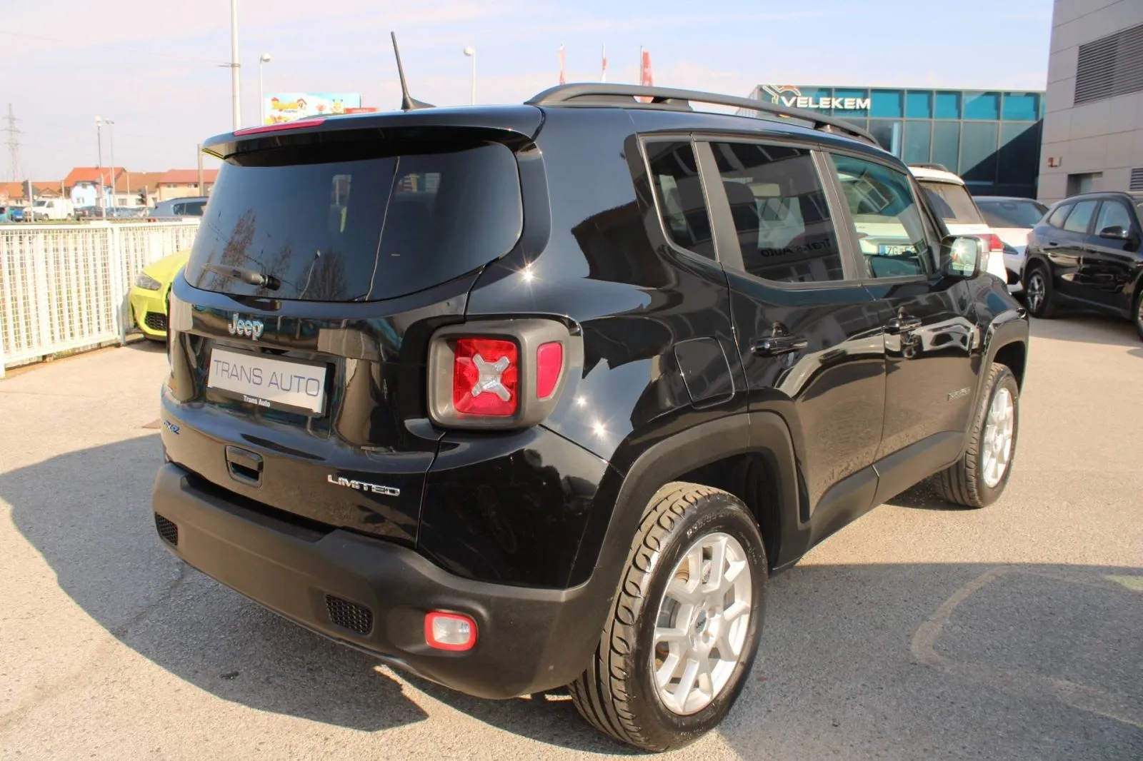 jeep renegade 1.3 t4 phev limited 4x4 automatik - slika 5