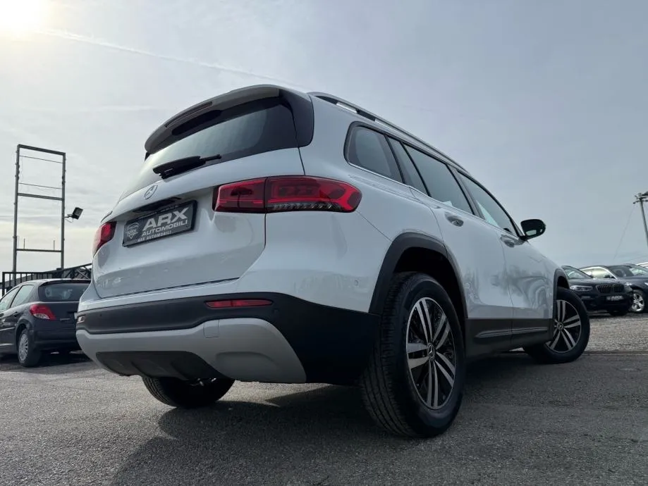 mercedes glb 200d automatik °velika navi°kamera°leasing bez učešća° - slika 25