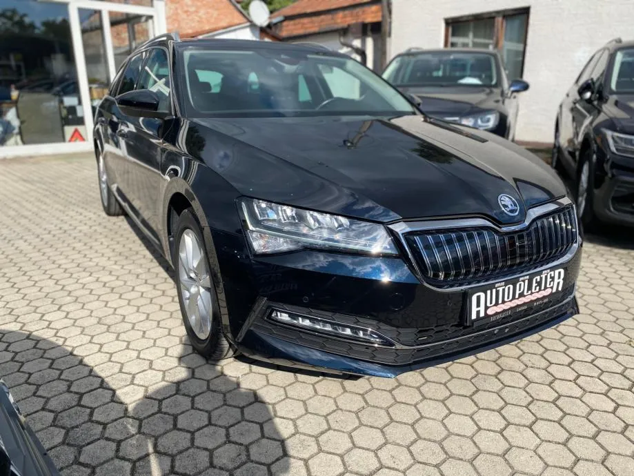 škoda superb combi 1,4 tsi plug-in hybrid executive dsg 4xgarancije - slika 9