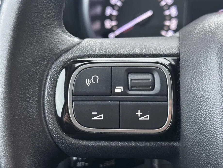 citroën c3 aircross shine 110 ks * servis na 59081 km * jamstvo 24 mj. - slika 24