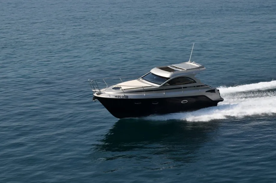 charter motorne jahte mirakul 30 - slika 4