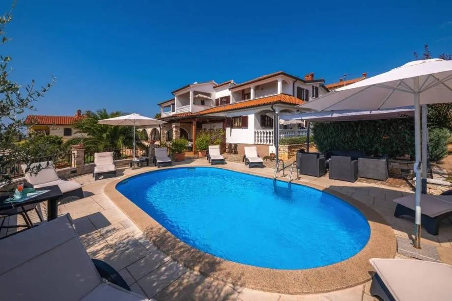 POREČ OKOLICA-APARTMANSKA KUĆA NA PRODAJI (prodaja) - Kaštelir, Kaštelir - Labinci