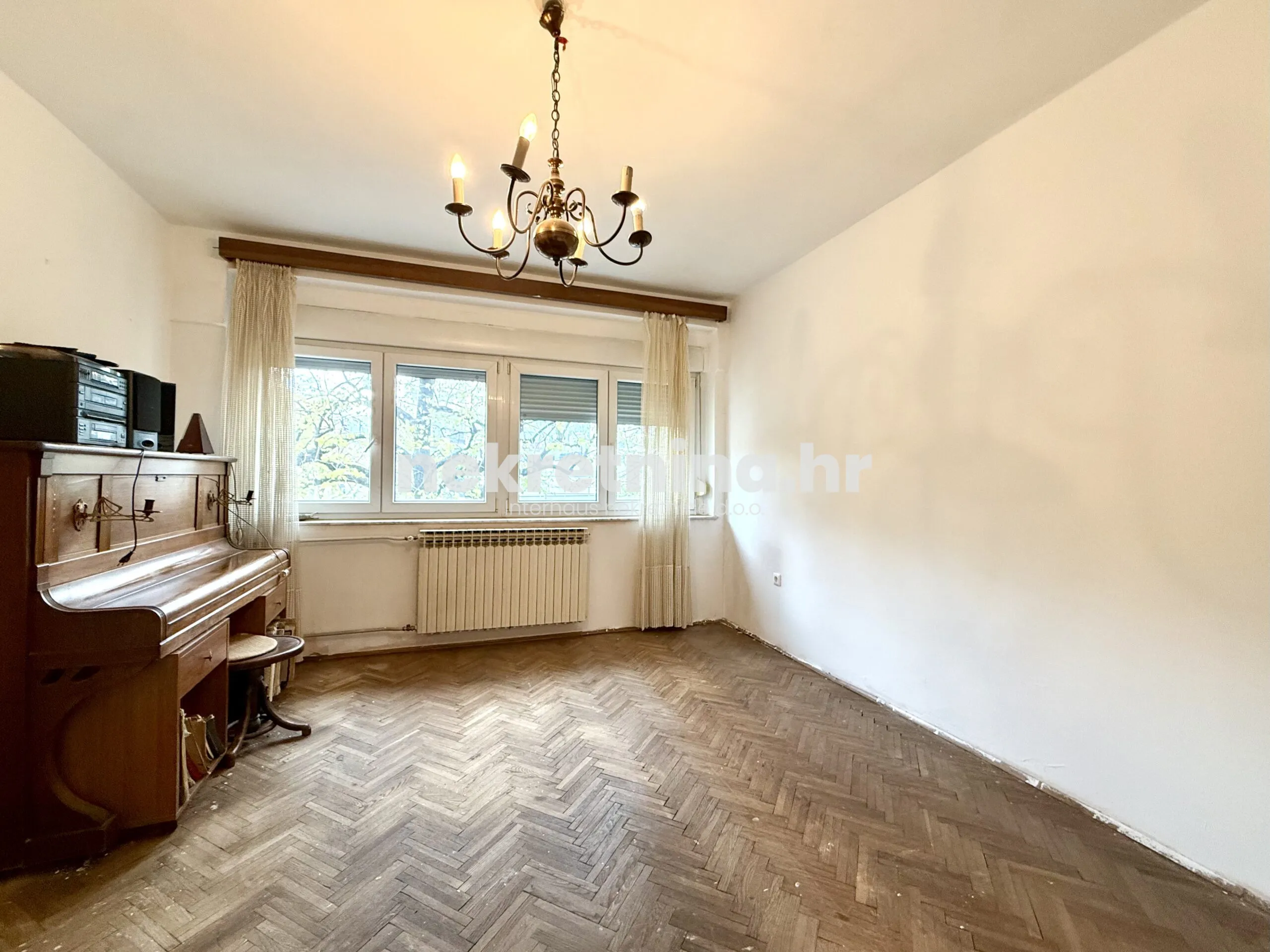 prodaja – jednosobni stan – donji grad – 35m2 - slika 2