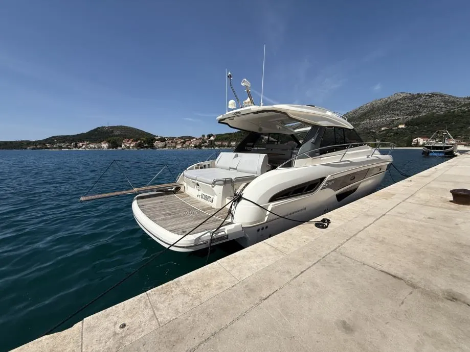 bavaria s45 ht - izvrsno stanje - slika 2