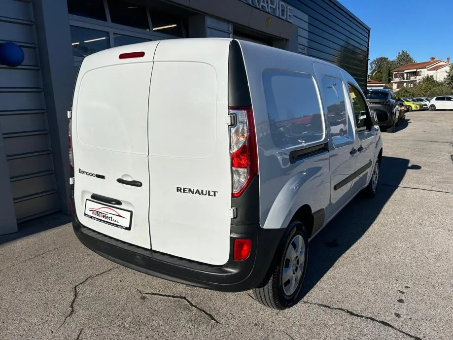 renault kangoo maxi 1.5 dci -140000km - model 2022 - slika 5