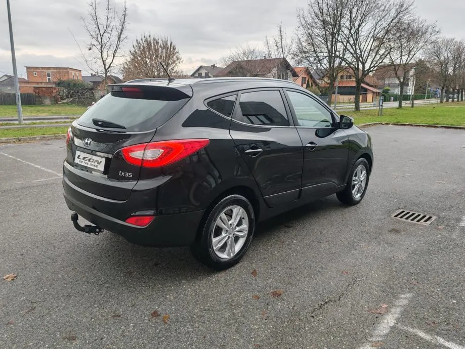 hyundai ix35 1,7 crdi , 110 000 km, 2015g. kartice 24/36 rata - slika 6