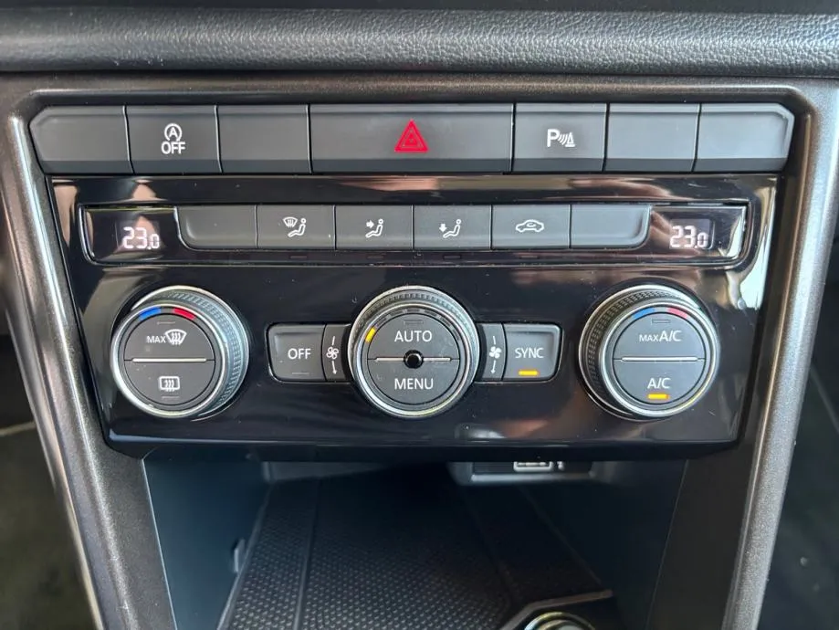 vw t-roc 1,6 tdi lounge - slika 12