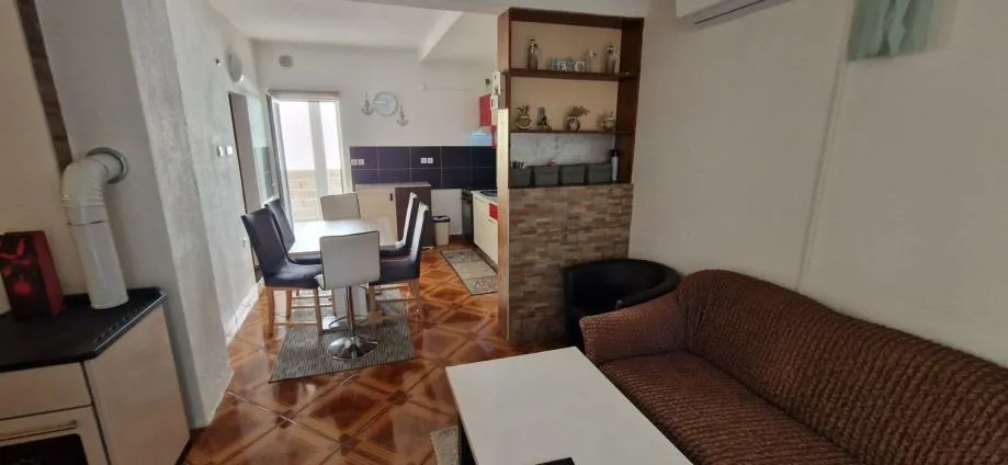 vir, kuća s 2 apartmana(148m2), 150 metara do plaže (prodaja) - slika 9