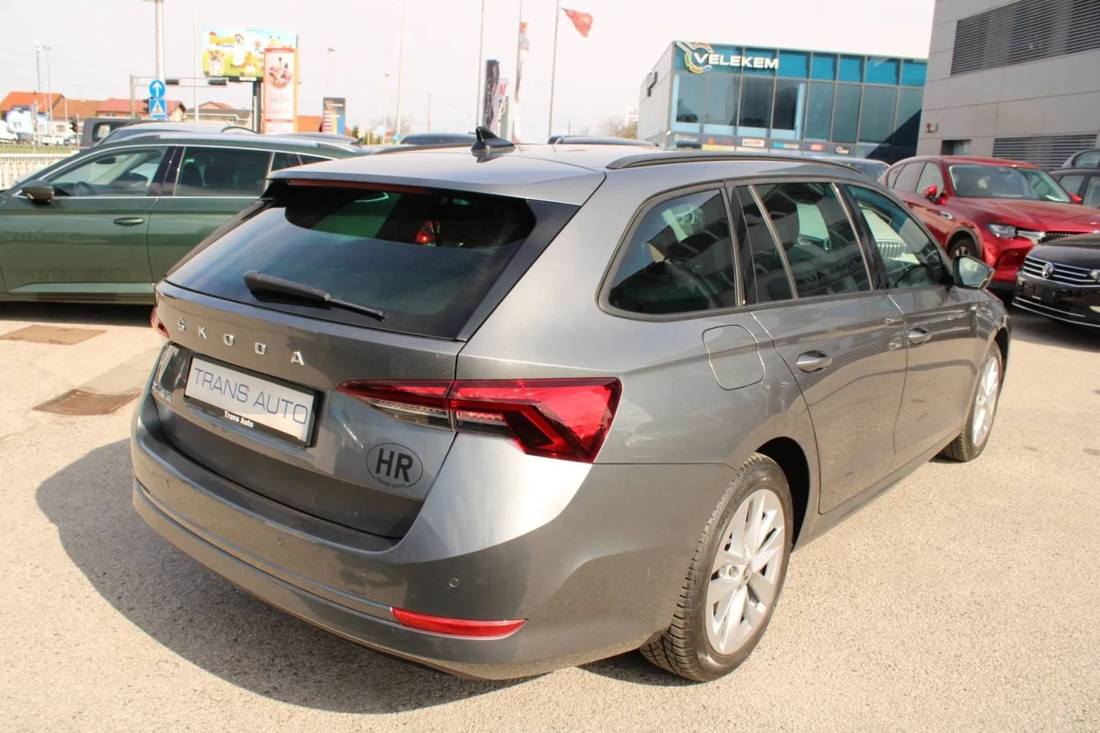 škoda octavia combi 2.0 tdi dsg 150ks *led, navigacija* - slika 5