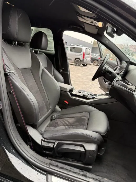 bmw serija 3 touring 320 xdrive m-paket - slika 14