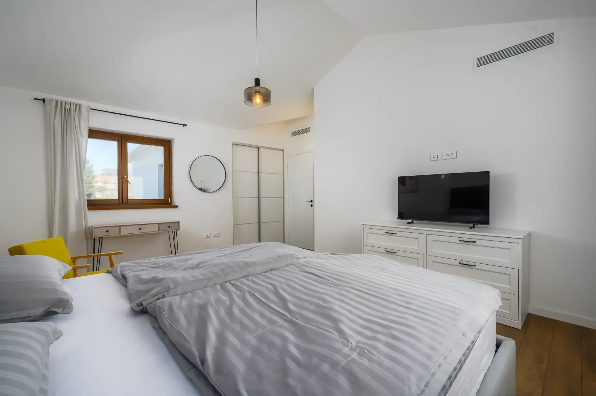 kuća za odmor luxury villa sofia with pool - slika 17