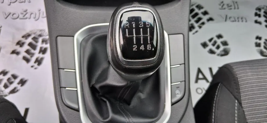 hyundai i30, 1.4 sw - slika 17