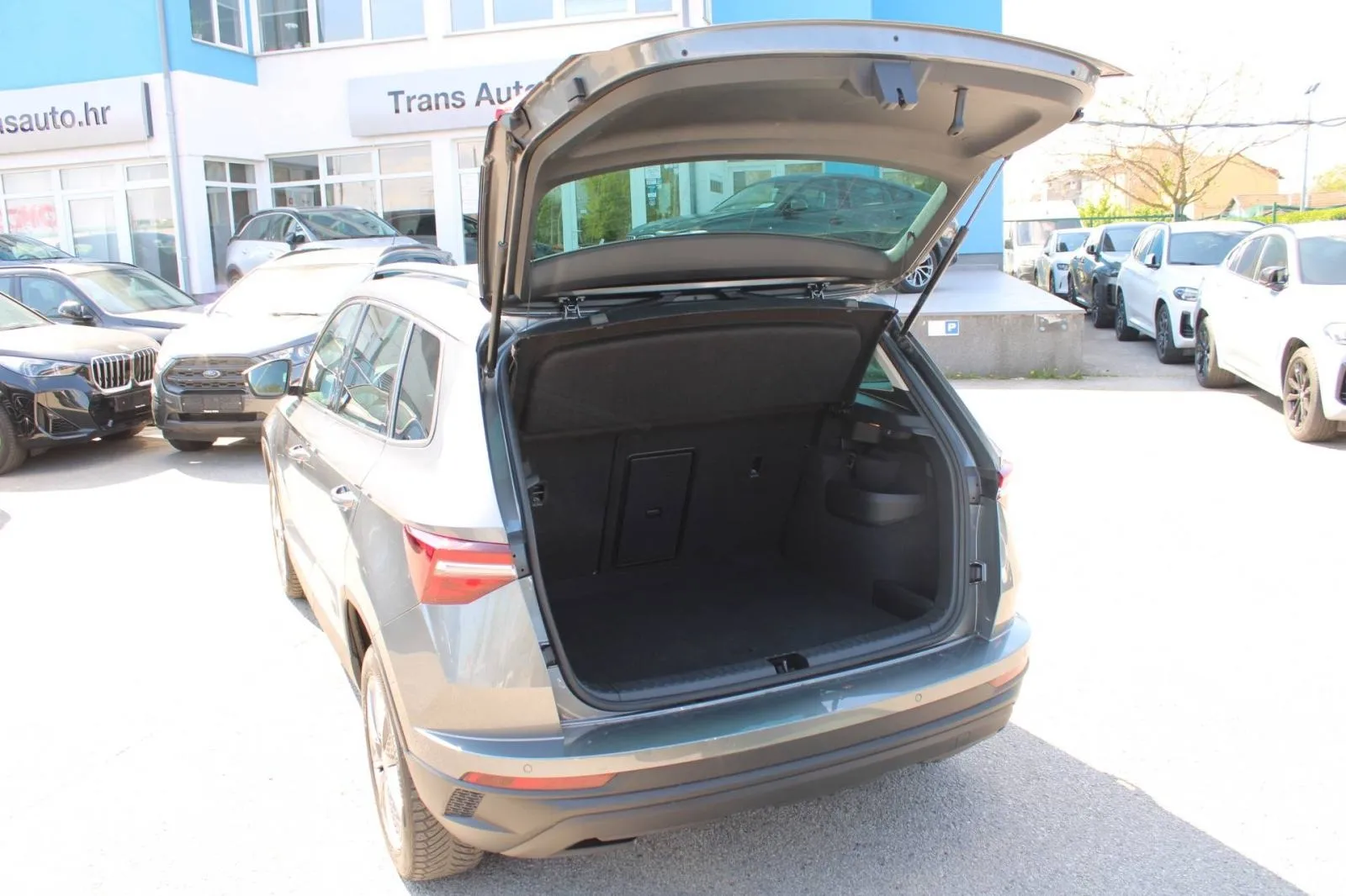 škoda karoq 1.5 tsi dsg *led, navigacija, kamera* - slika 9