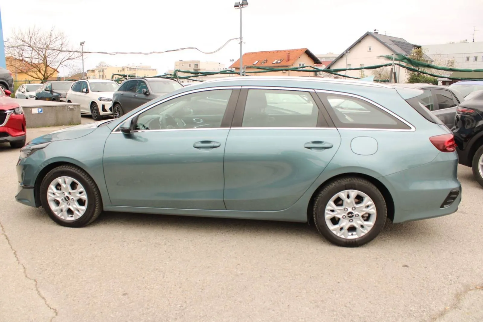 kia ceed sw 1.5 t-gdi automatik *navigacija, kamera* - slika 8