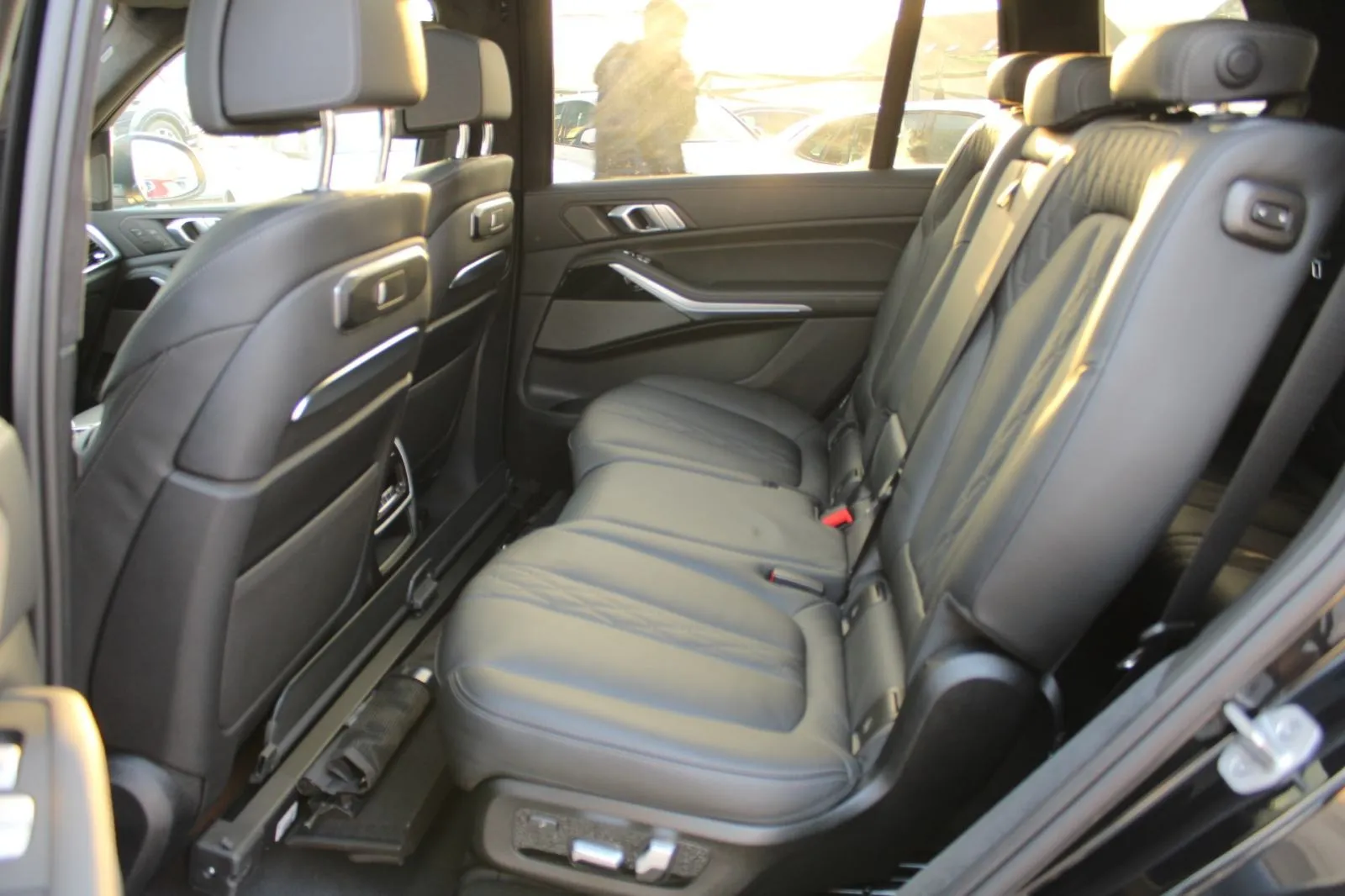 bmw x7 40d xdrive m-paket 7 sjedala *zračni ovjes, panorama, head-up* - slika 12