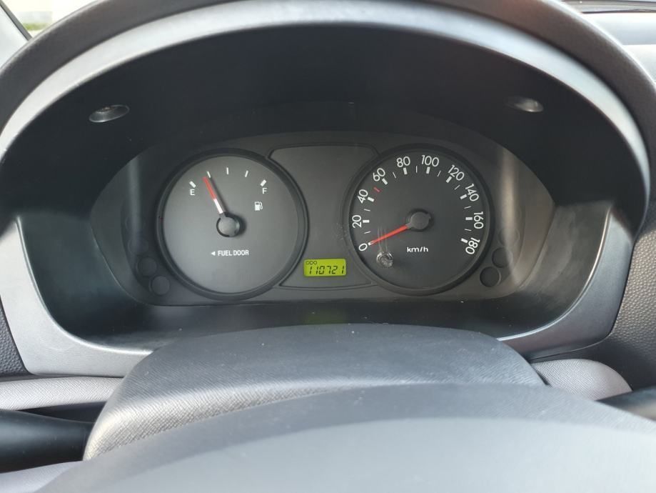 kia picanto 1,0, 2007 god,112000 km,klima.kartice - slika 14