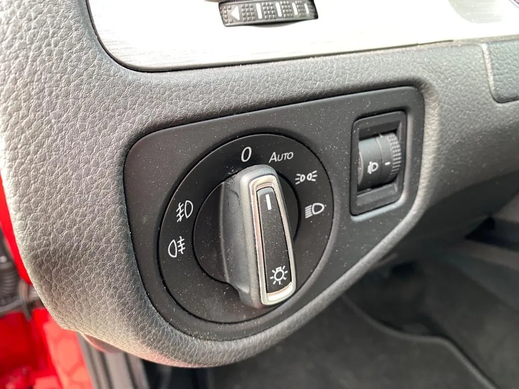 vw golf 7 1,6 tdi dsg, navi, park. senzori, tempomat, 4x garancija! - slika 19