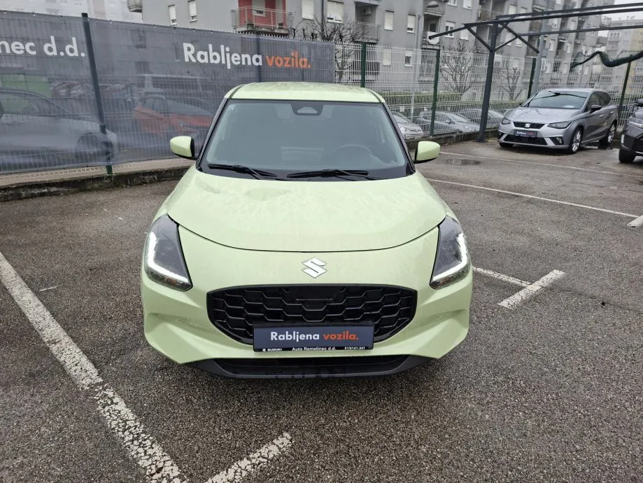 suzuki swift 1,2 - slika 2
