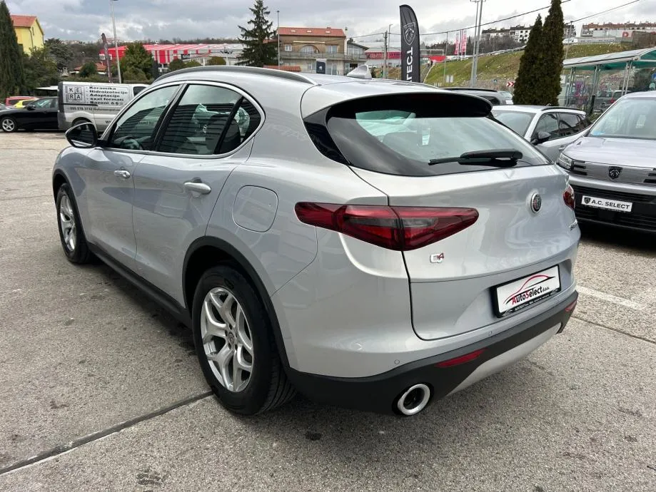 alfa romeo stelvio 2,2 jtd - 2021 - 4x4 - 145.000km - reg 1 god !!! - slika 6