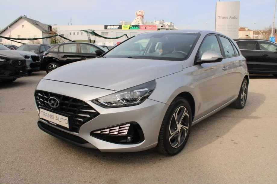 Hyundai I30 1.6 CRDi AUTOMATIK *LED, NAVIGACIJA, KAMERA* - Zagreb