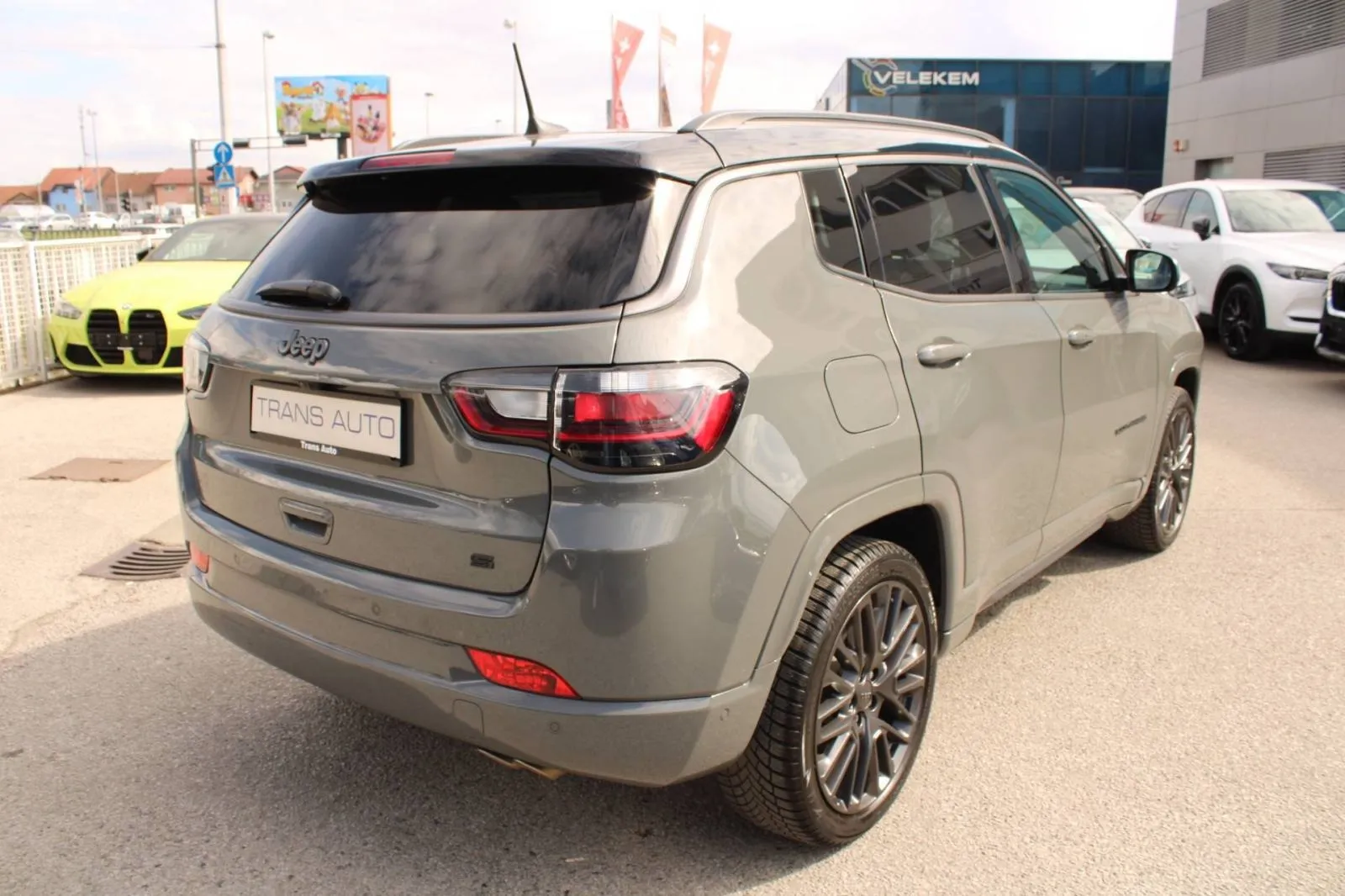 jeep compass t4 s automatik *led, navigacija, kamera* - slika 5