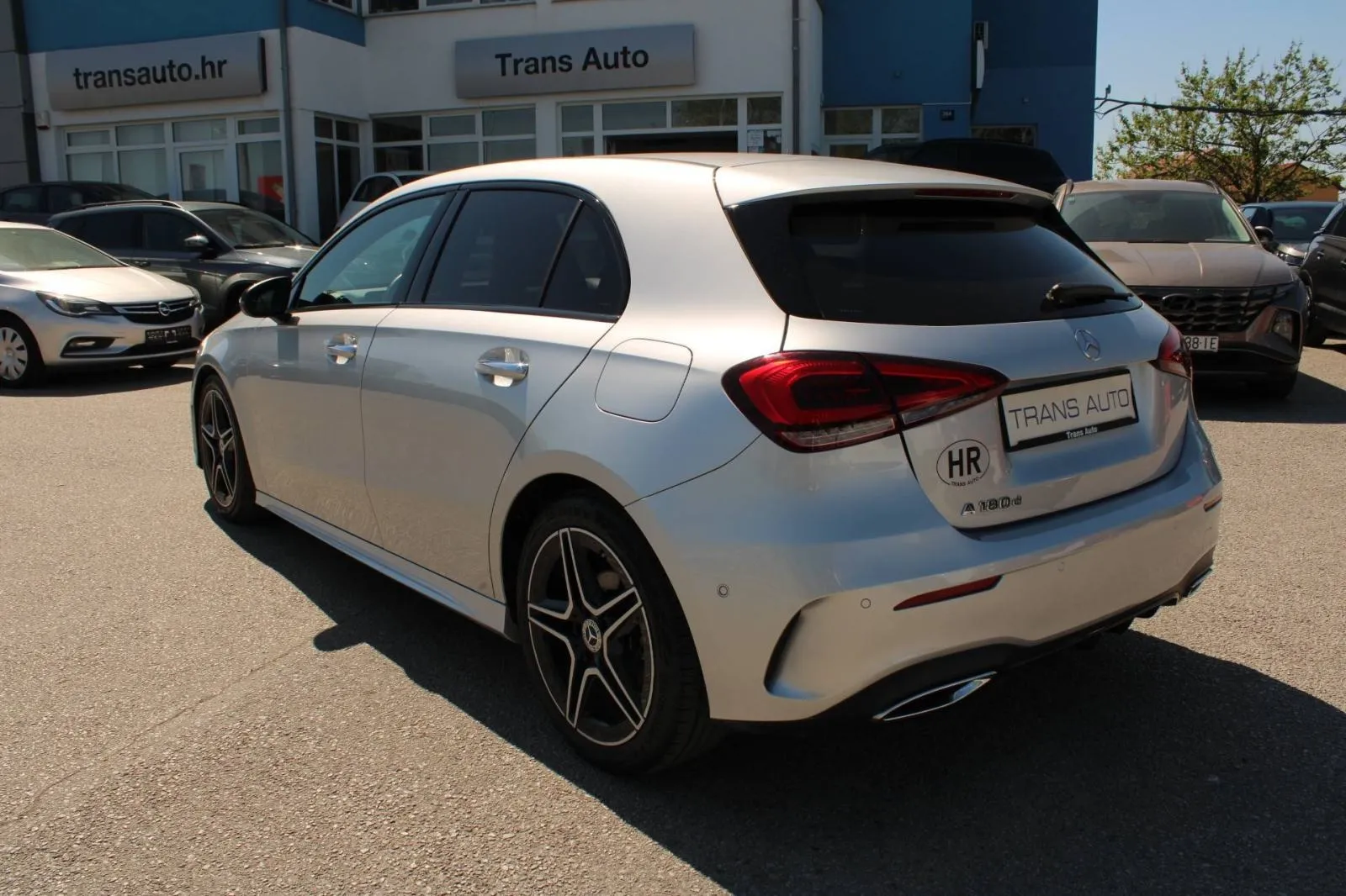 mercedes-benz klasa a 180d automatik amg *led, navigacija, kamera* - slika 7